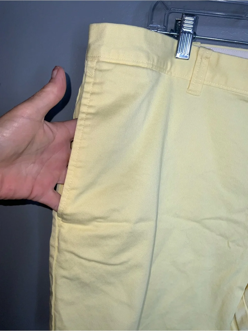 J. Crew Men’s Yellow Flat Front Chino Shorts Size 38